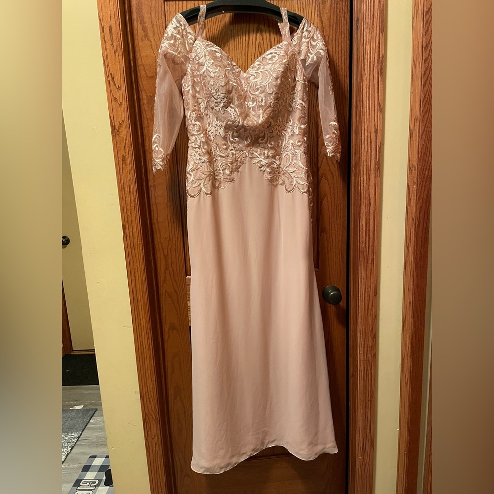 JJ’s House Special Occassion Gown Dusty Rose 3/4 sleeve